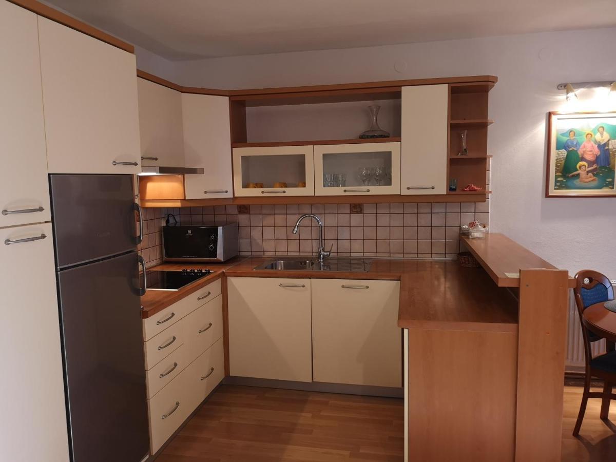 Apartments Jerko Primosten Exterior photo